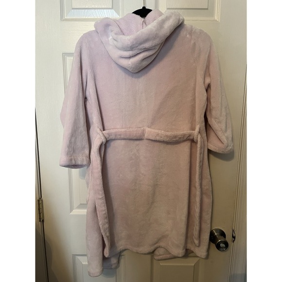 Pottery Barn Kids Plush Pink Robe Size 8-10 - Picture 3 of 4